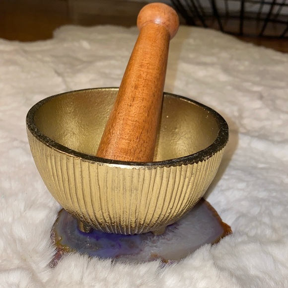 Mortar & Pestle - Picture 1 of 9